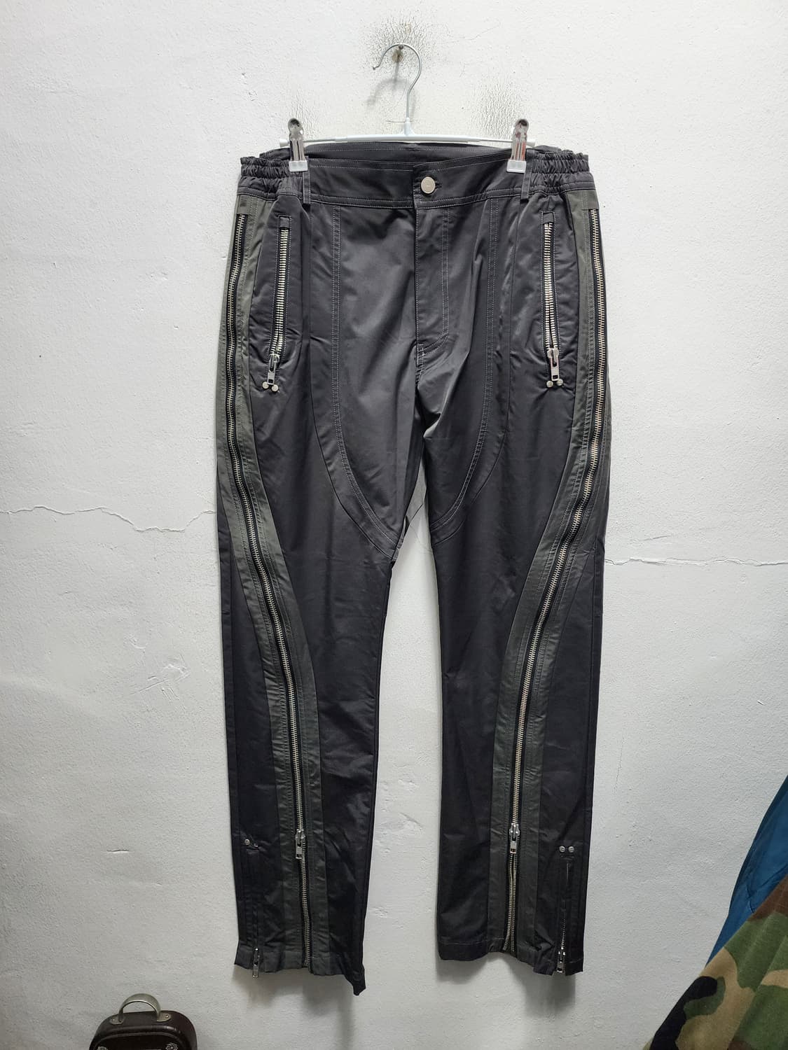 Far from what 파아카이브 스트림 지퍼 팬츠  상품이미지1