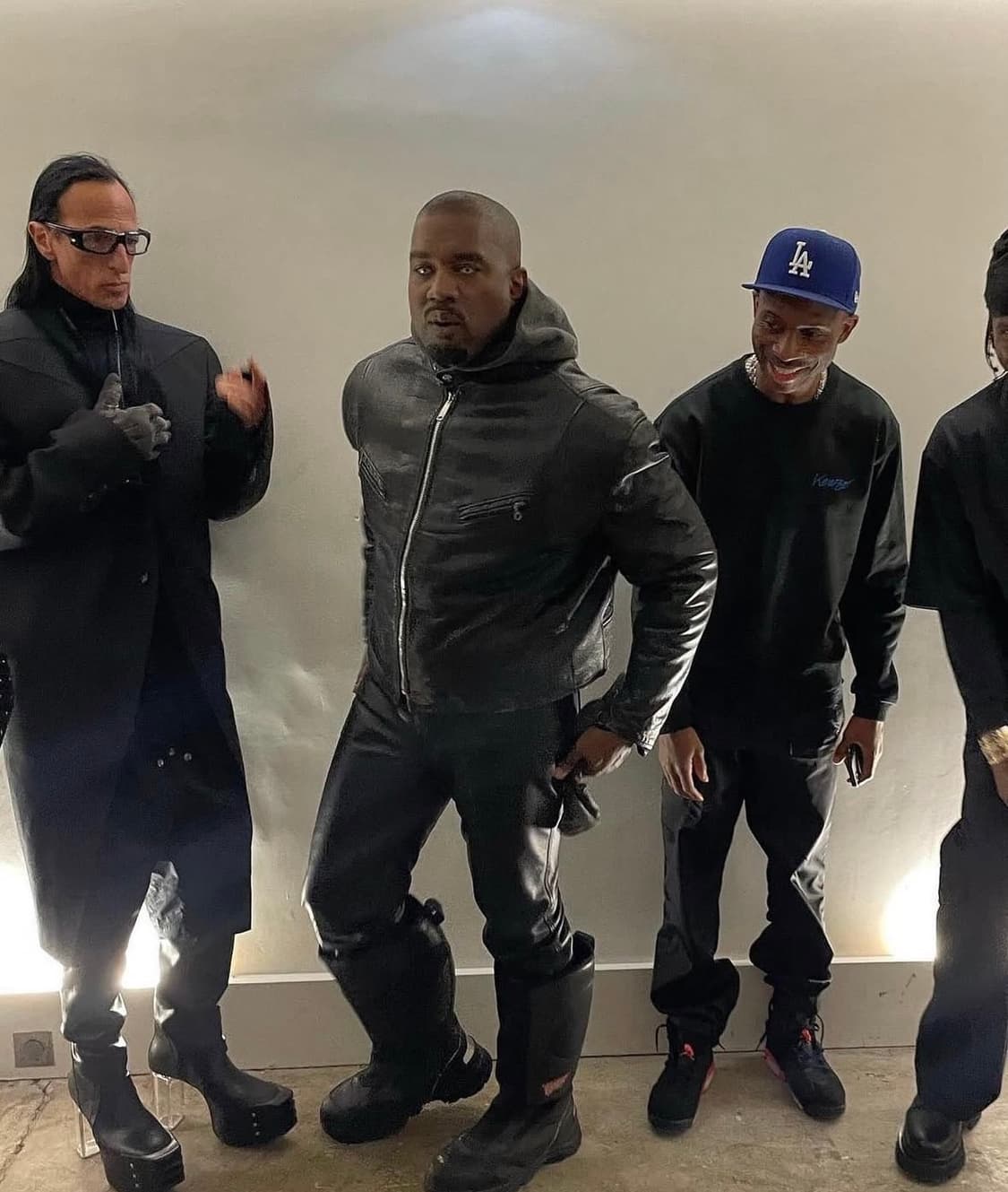 {칸예(Ye)착용} 레드윙 3049 부츠 소방안전화 부츠(초레어) 상품이미지9