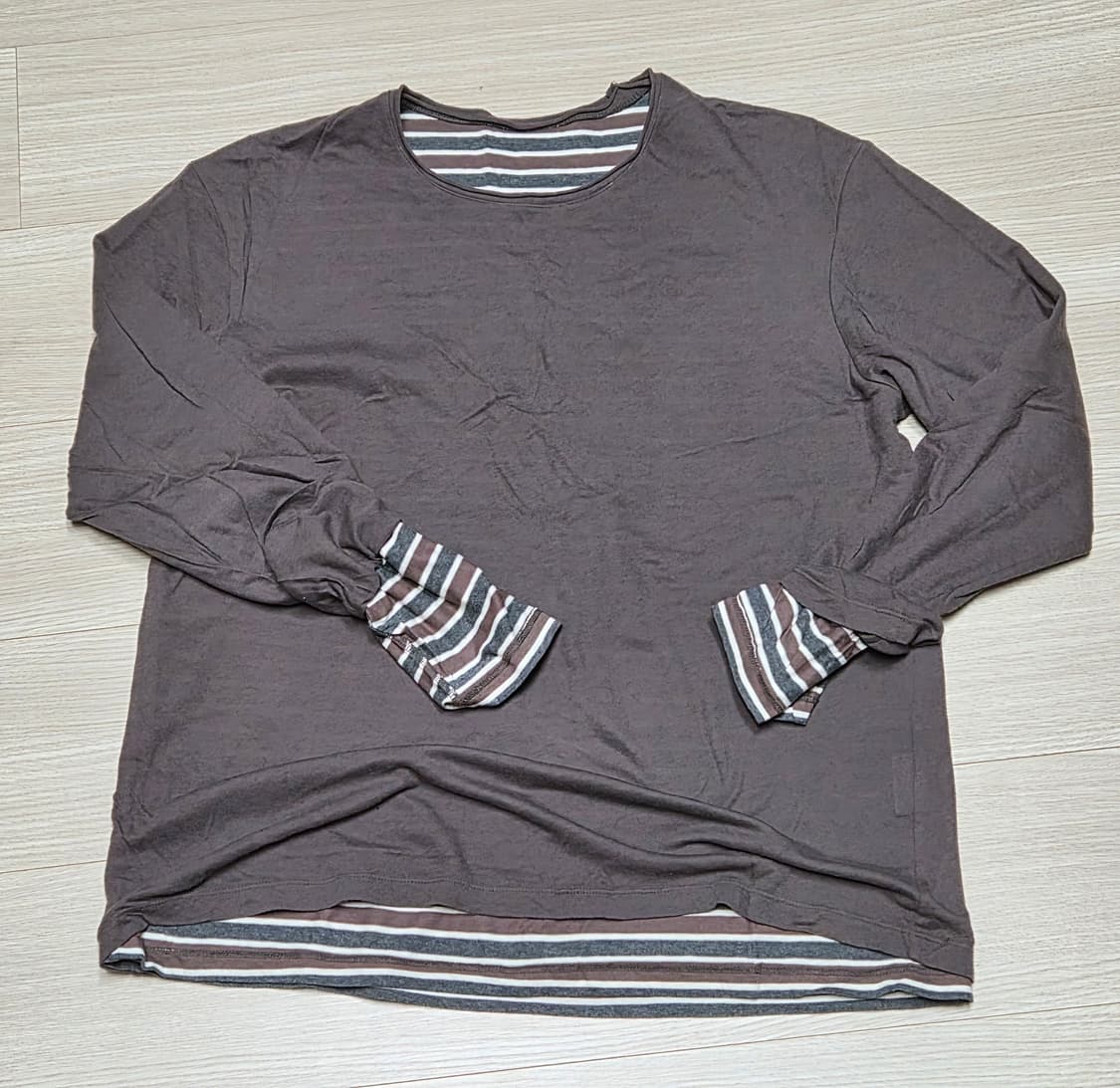 해칭룸 투페이스 스트라이프 티 브라운 2 상품이미지2