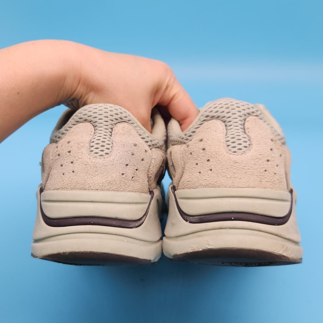 oo 아디다스 이지부스트700 솔트 남성운동화270  상품이미지4