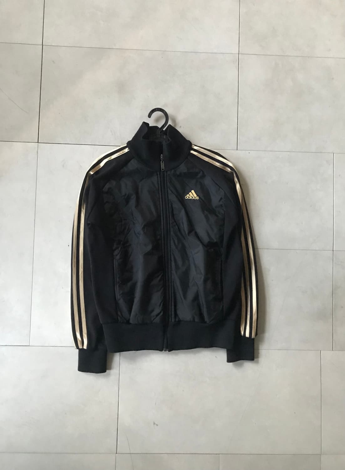 아디다스 블랙 골드 져지 상품이미지6