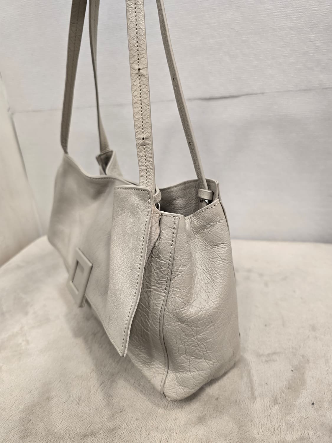 루즈 앤 라운지 카프리 S 숄더백 아이보리 상품이미지5