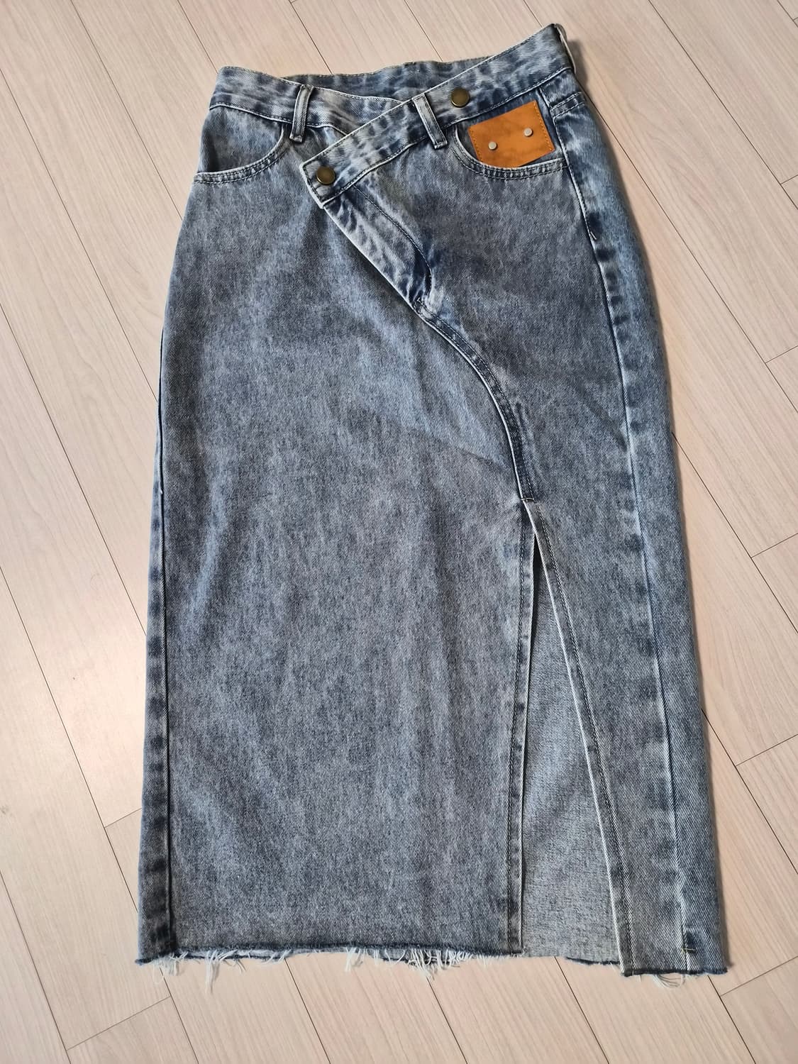 [유니크/상태최상] 비대칭 언밸런스 생지 워싱 데님 롱스커트 상품이미지2