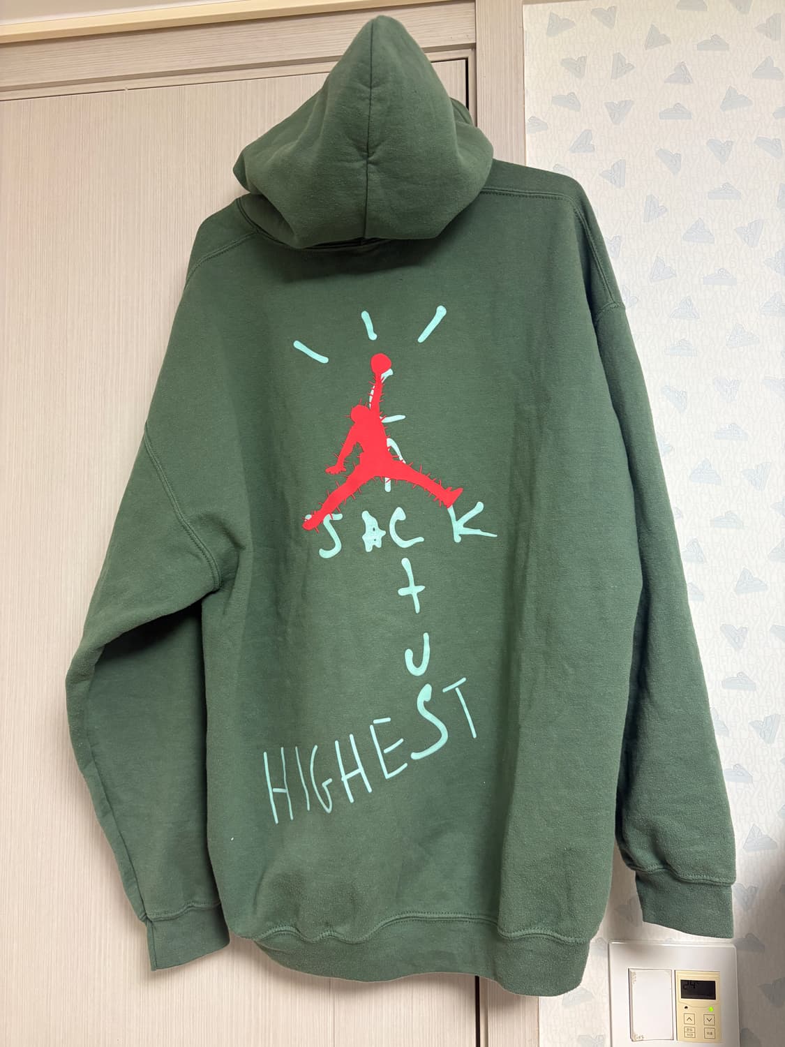 나이키 조던 트래비스 스캇 머천 후드티 상품이미지2