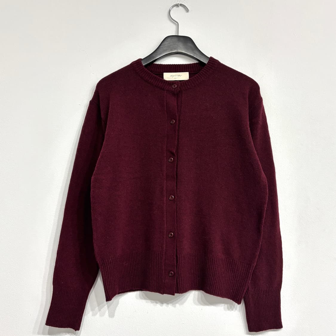 [새상품] 육육걸즈 버건디색 니트가디건 상품이미지2