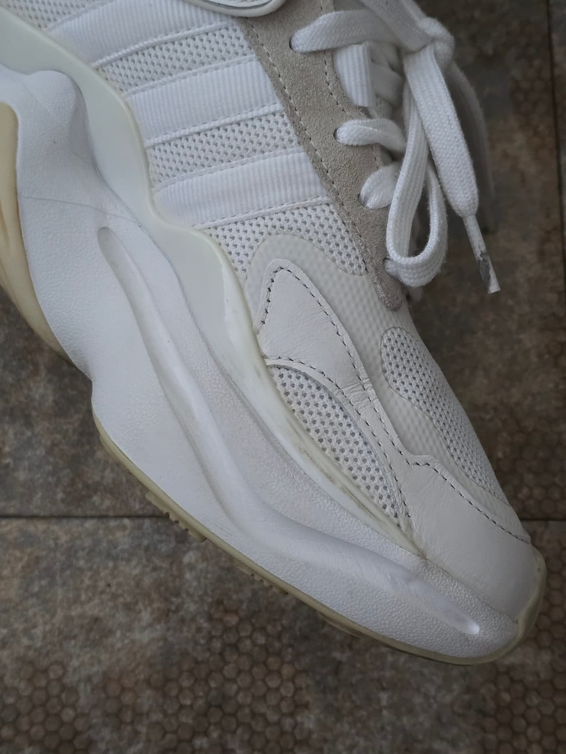 (240)아디다스 매그머 러너  상품이미지4