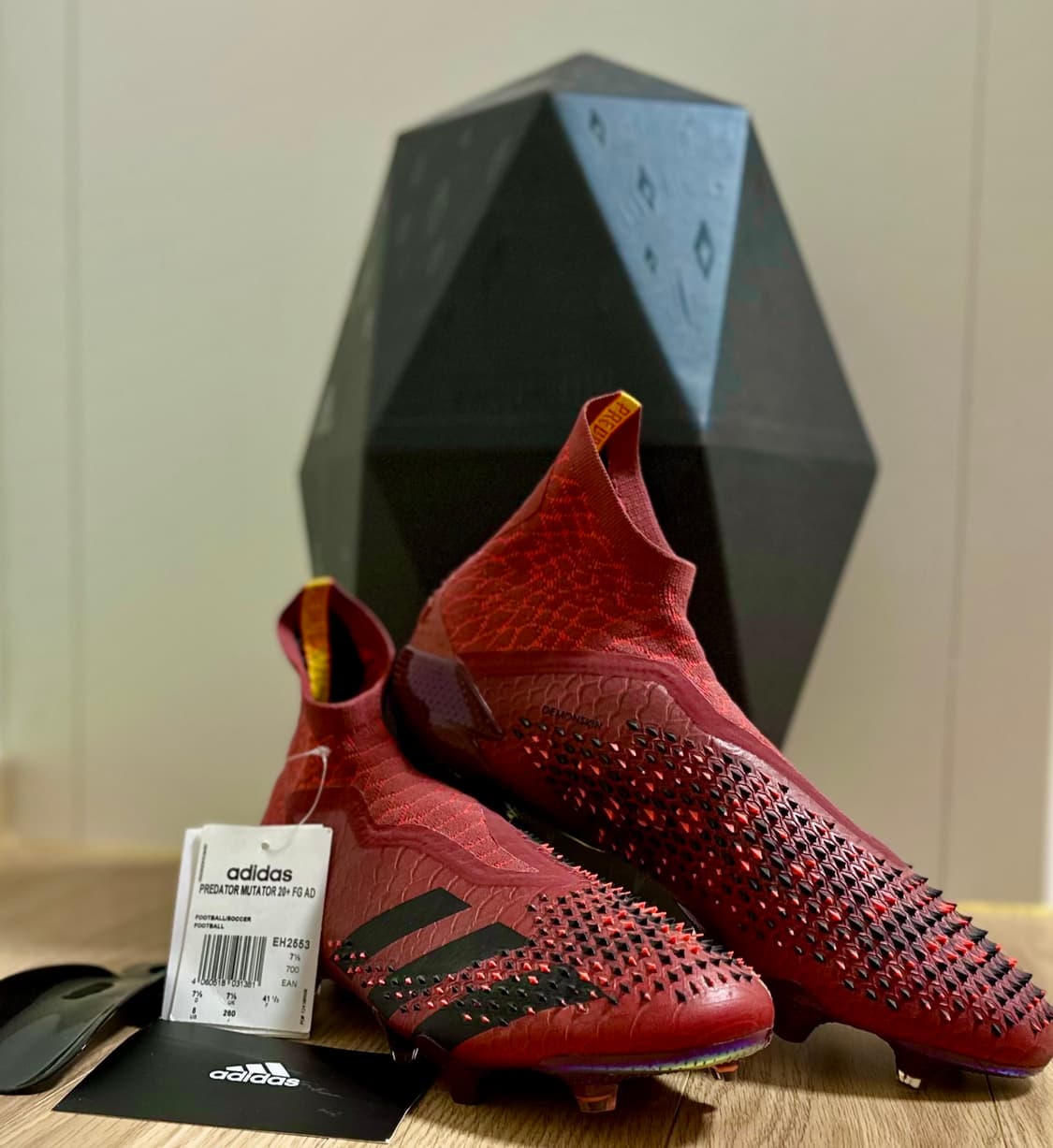 아디다스 프레데터 뮤데이터 드래곤 20+ FG 축구화 상품이미지1