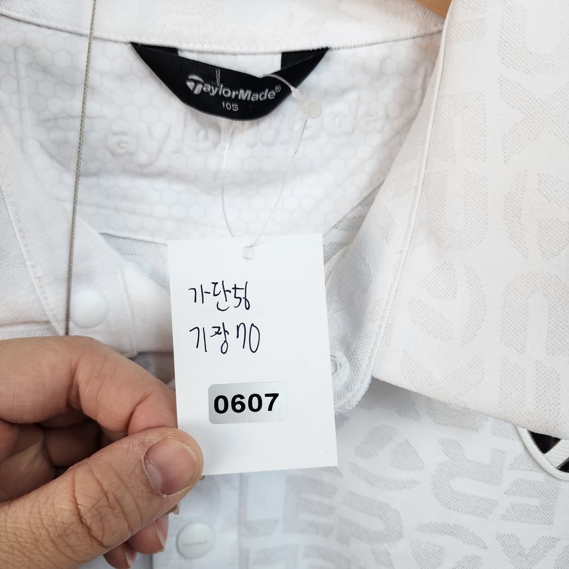 테일러메이드 화이트 로고 패턴 반팔 카라티 상품이미지7