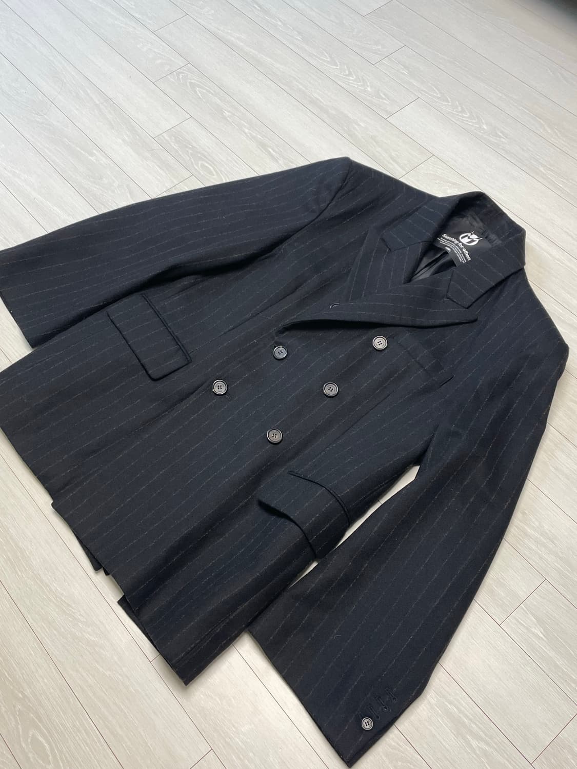 MMIC 3D EMBROIDERED STRIPE FLARE BLAZER 상품이미지3