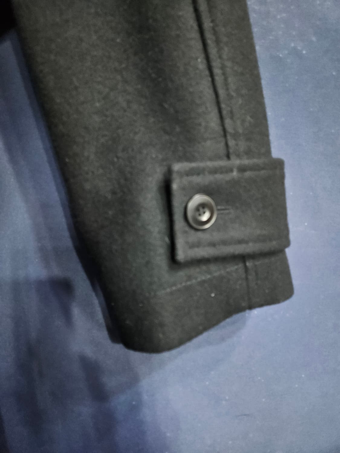 엘무드 블랙컬러 남성 세미오버핏 100 후드 롱코트  상품이미지5