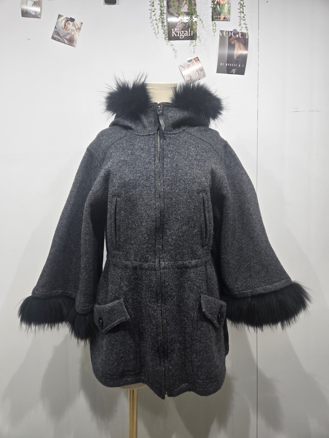 버버리 후드 퍼 장식 모직 케이프 코트 상품이미지3