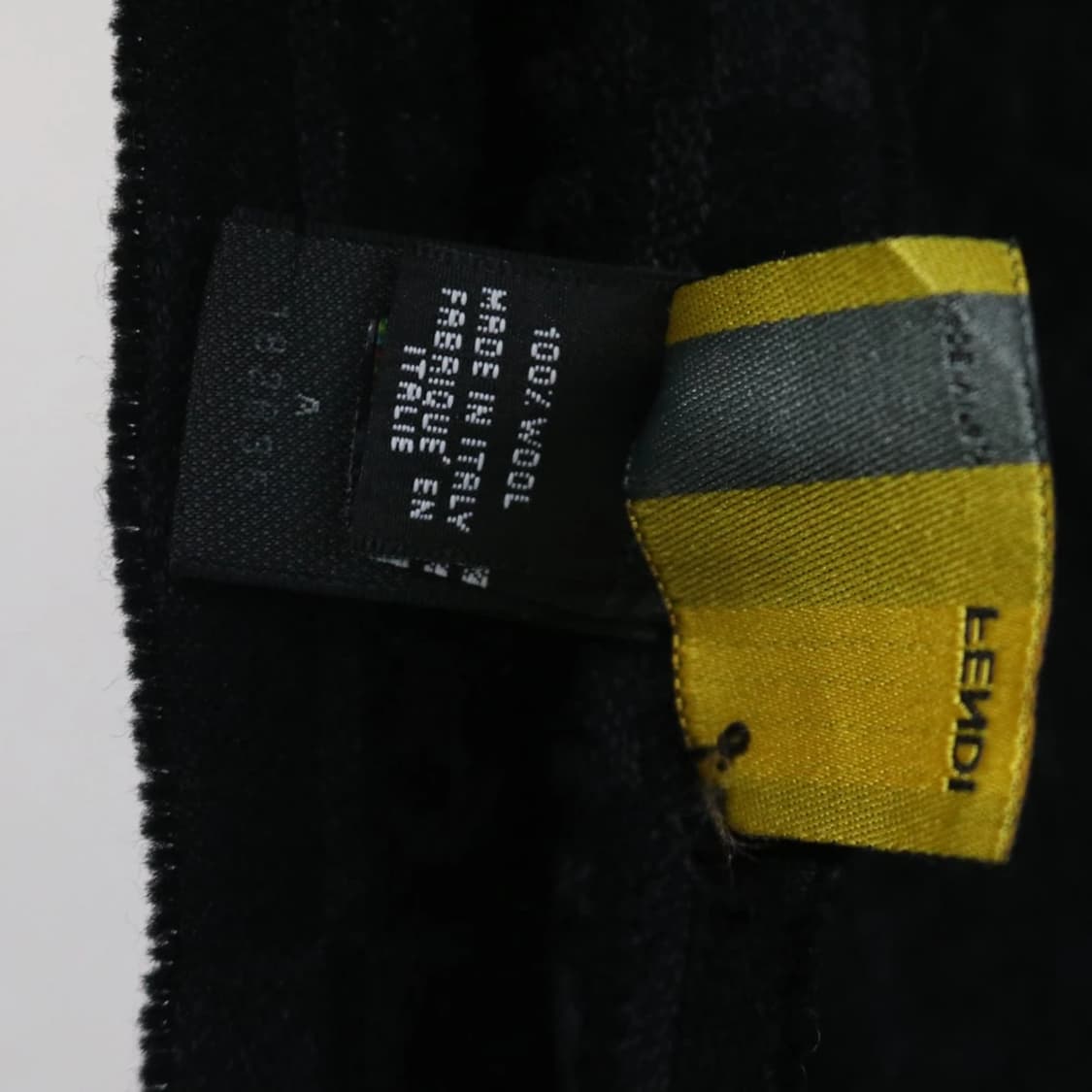 펜디 로고워크  울 머플러 46633 상품이미지6