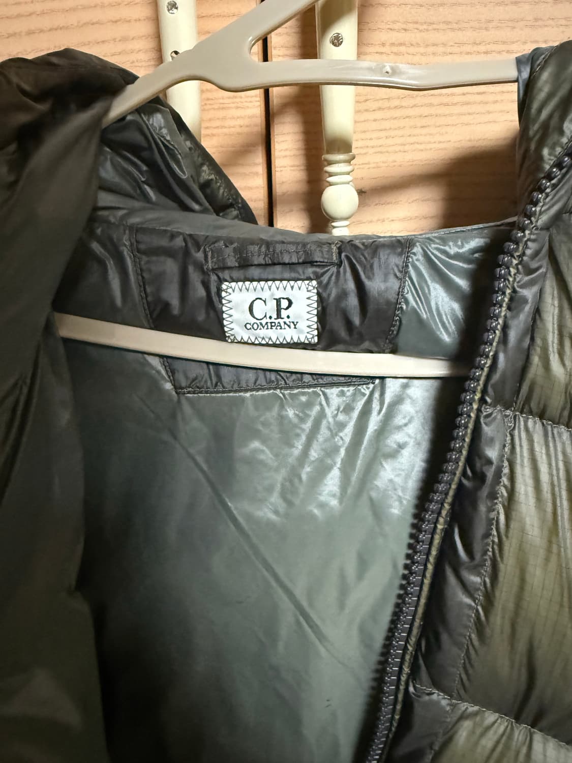 Cp 컴퍼니 dd쉘 올리브 나이트 패딩 급처 상품이미지2