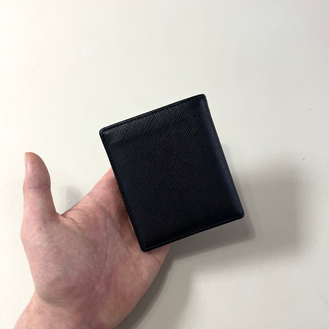 [OS/당일출고]프라다 삼각로고 사피아노 반지갑 상품이미지5