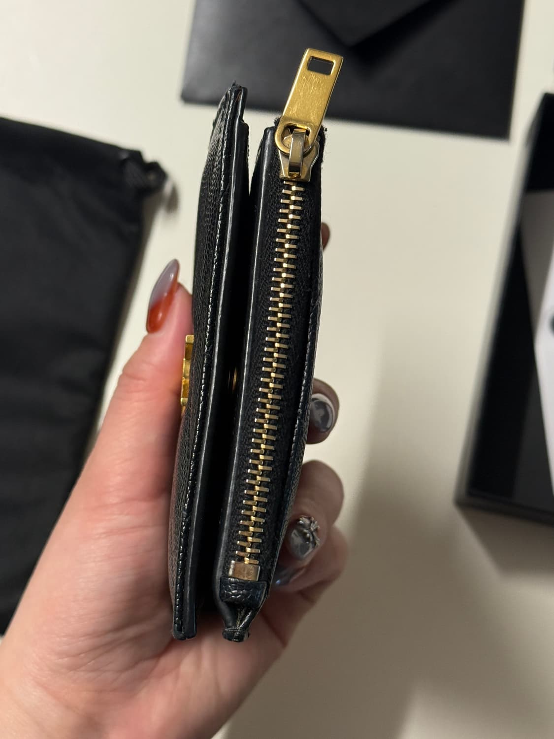 생로랑반지갑 상품이미지7