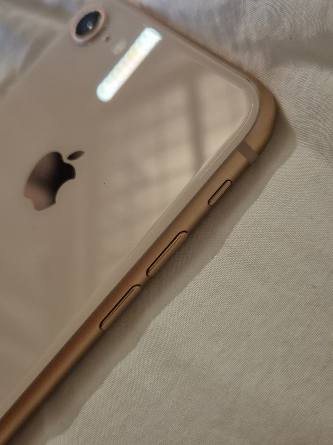 S급 아이폰 8 골드 64gb 무음 상품이미지4