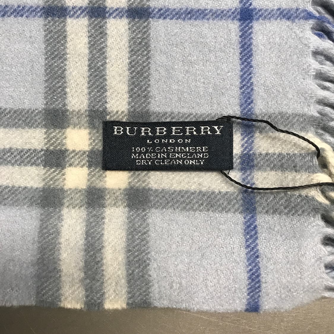 버버리 정품 캐시미어 머플러 스카이블루 상품이미지4