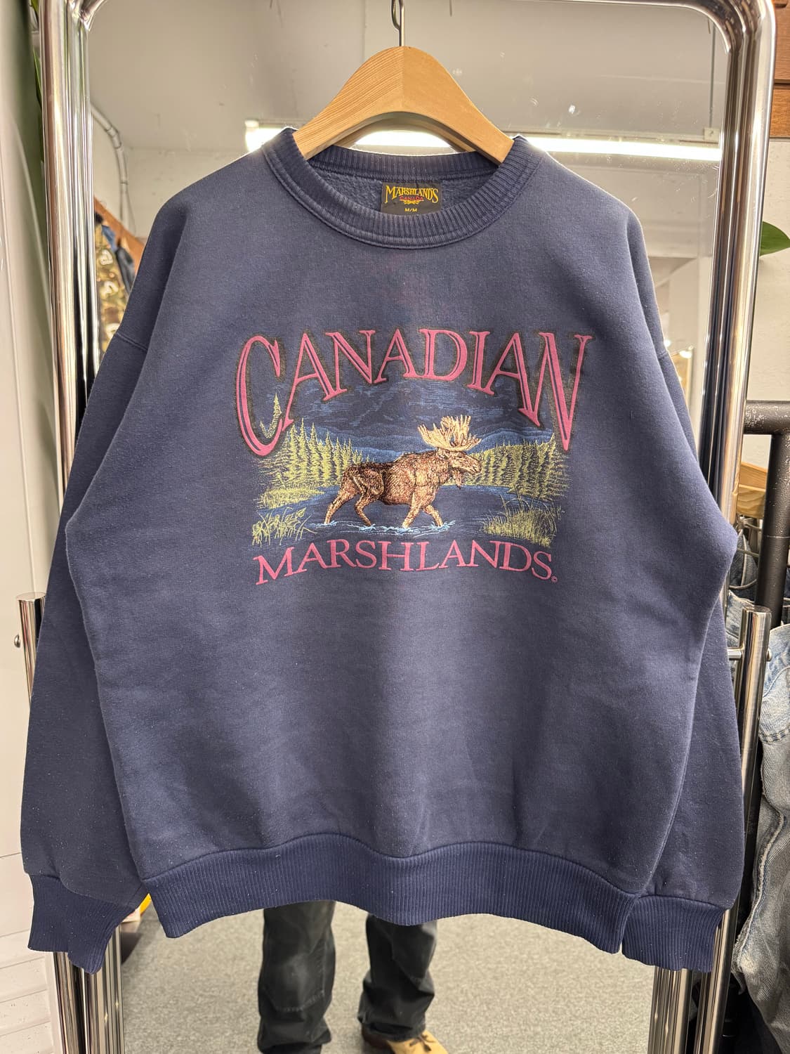 Marshlands 빈티지 네이비 자수 프린팅 스웻셔츠 상품이미지1