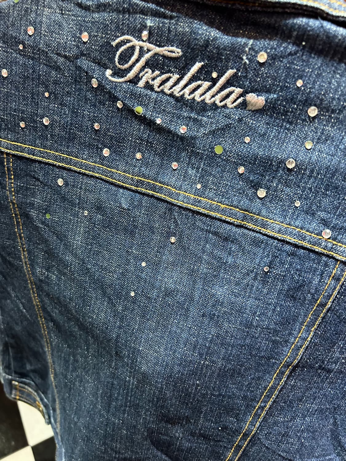 TRALALA denim jacket 트랄라라 큐빅 디테일 데님 자켓 상품이미지5