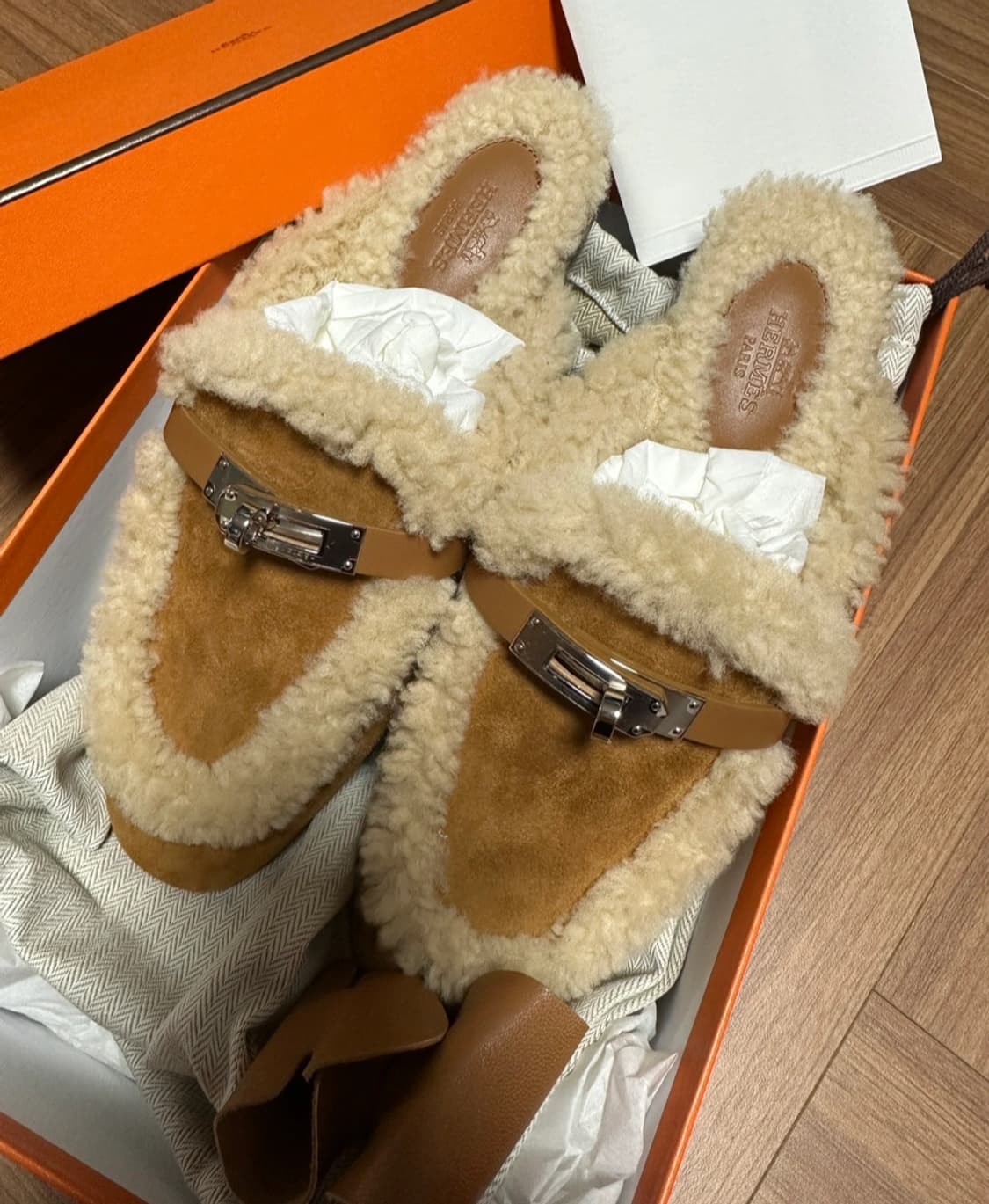 (새상품)에르메스 시어링 오즈뮬(35.5)구매가이하 상품이미지3