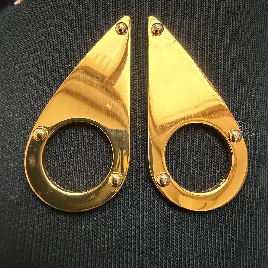 [새상품급.정품] 무스너클 금장 버니스웨터 M 상품이미지2