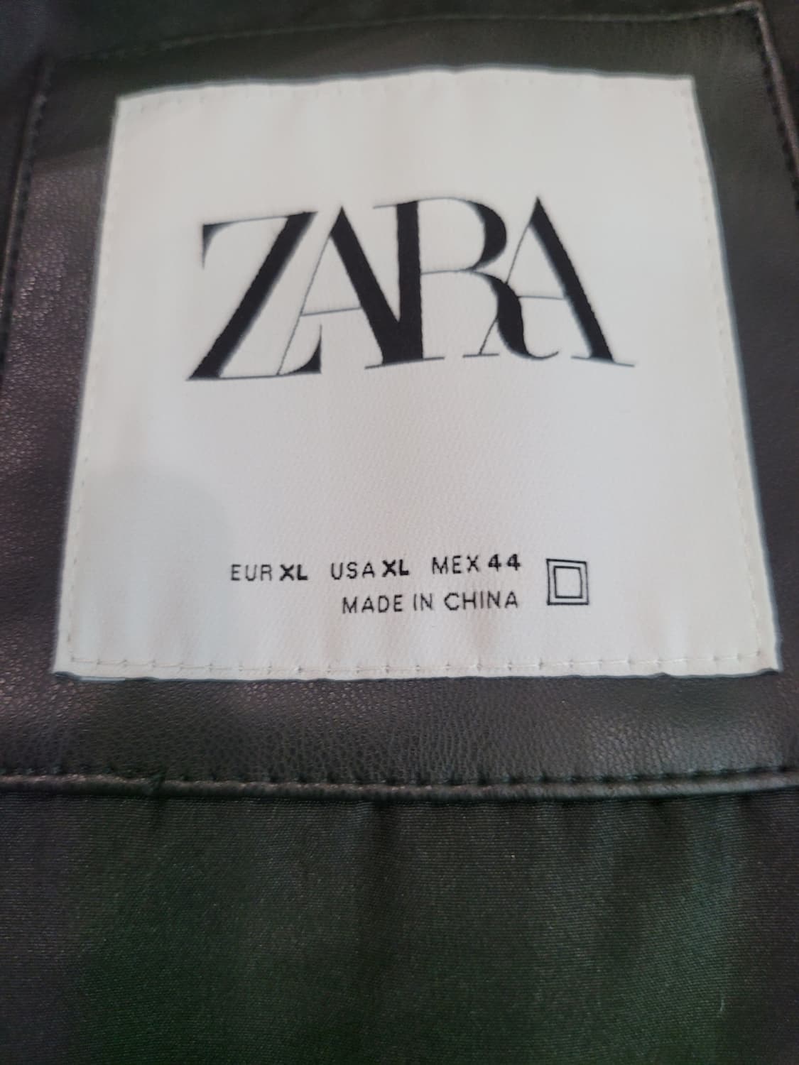 새상품 xl 자라 ZARA 가죽 후드 패딩 상품이미지10