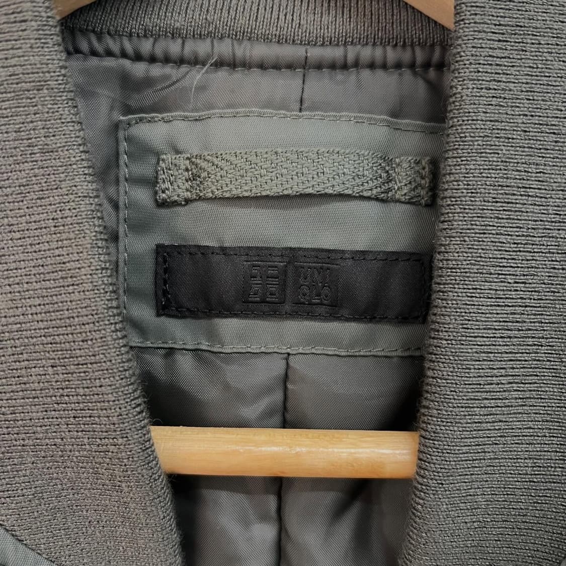 유니클로 카키 ma-1 상품이미지2