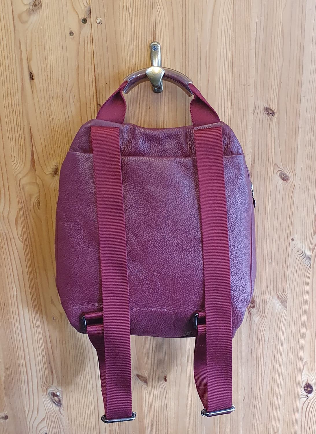 만다리나덕 레더 백팩 상품이미지2