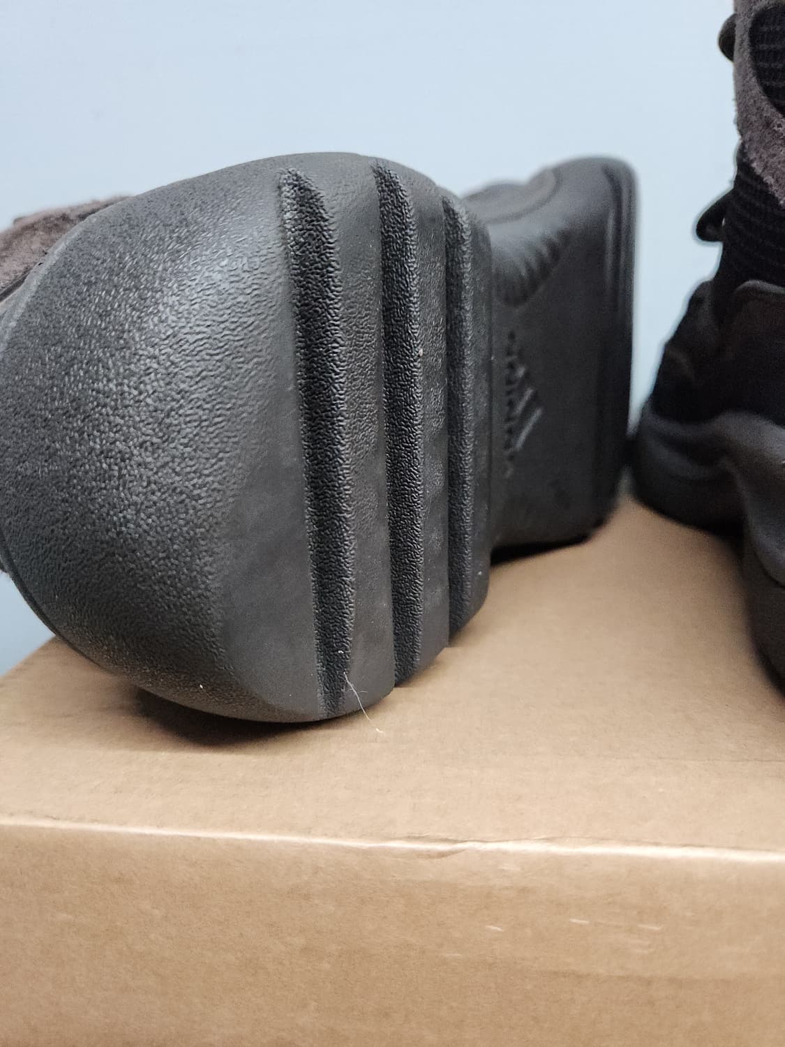 아디다스 이지 데저트 부츠 오일 상품이미지8