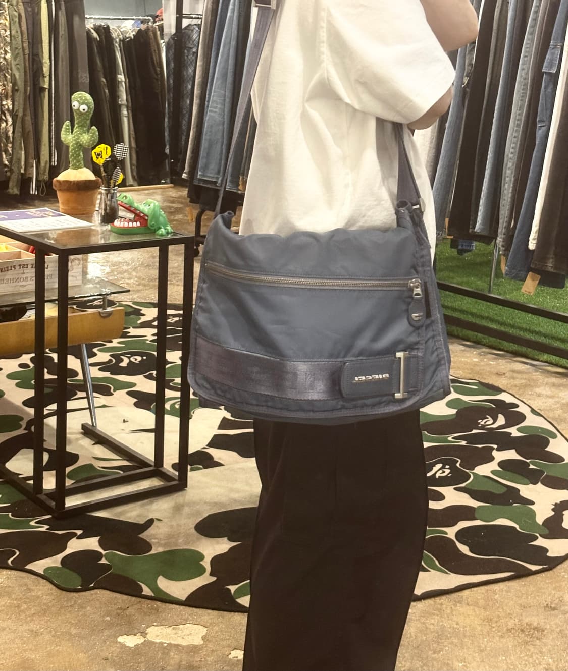 디젤 메탈 로고 나일론 크로스백 상품이미지5
