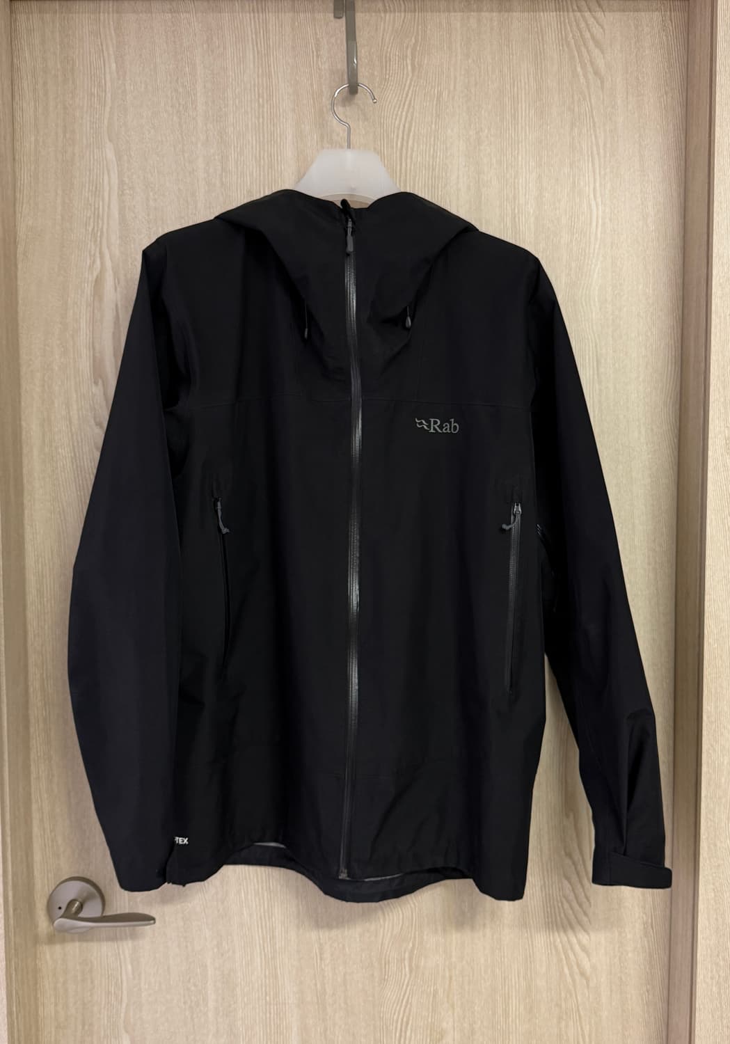 RAB 랩 남체 GTX 자켓 상품이미지1
