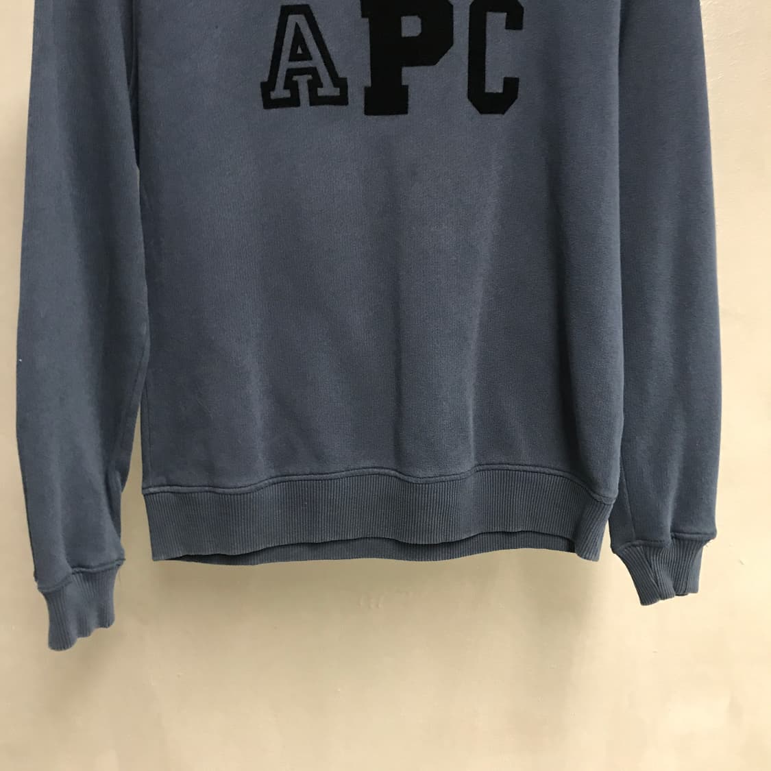 APC 아페쎄 맨투맨 네이비 S 상품이미지3