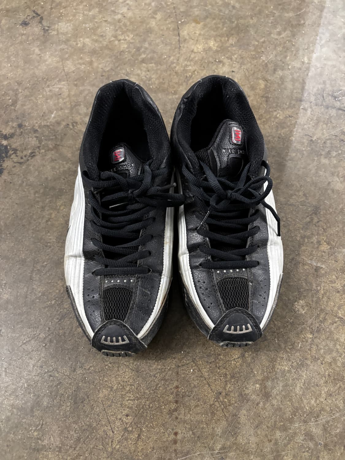 나이키 샥스 R4 블랙 스니커즈 265 상품이미지2
