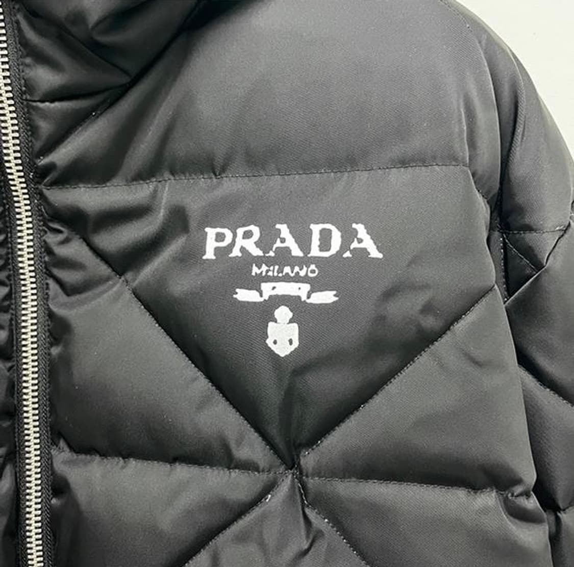 프라다 리나일론 롱패딩 블랙 M 상품이미지3