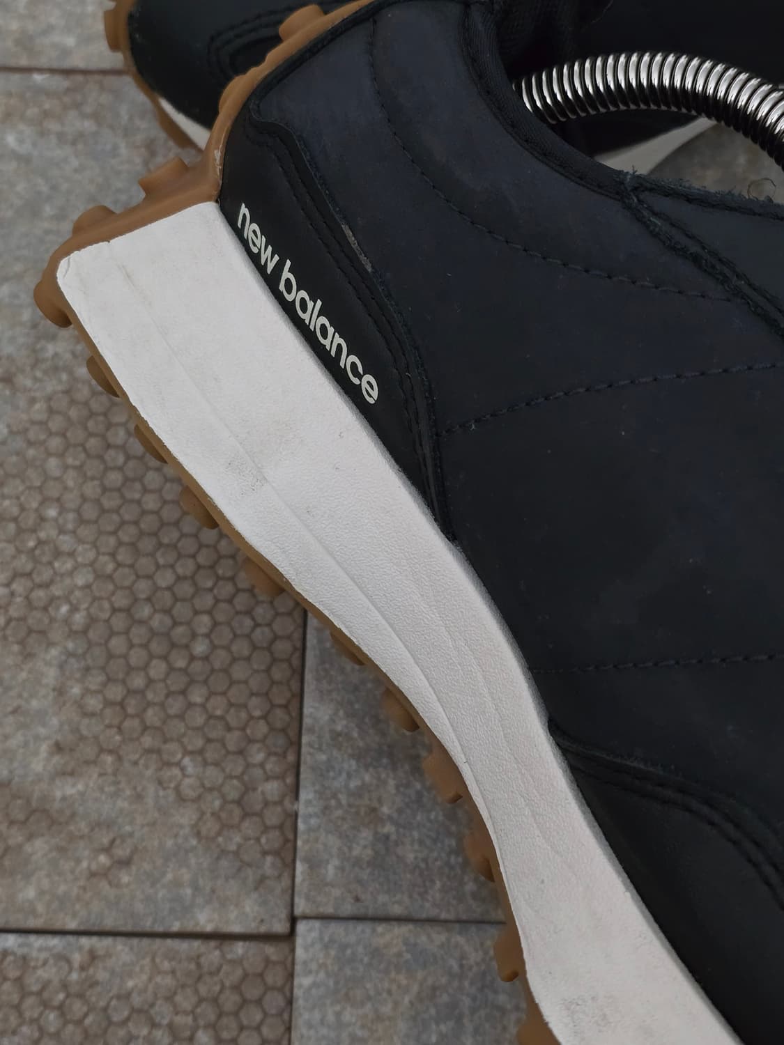 (250)뉴발란스 327 블랙 팬텀  상품이미지4