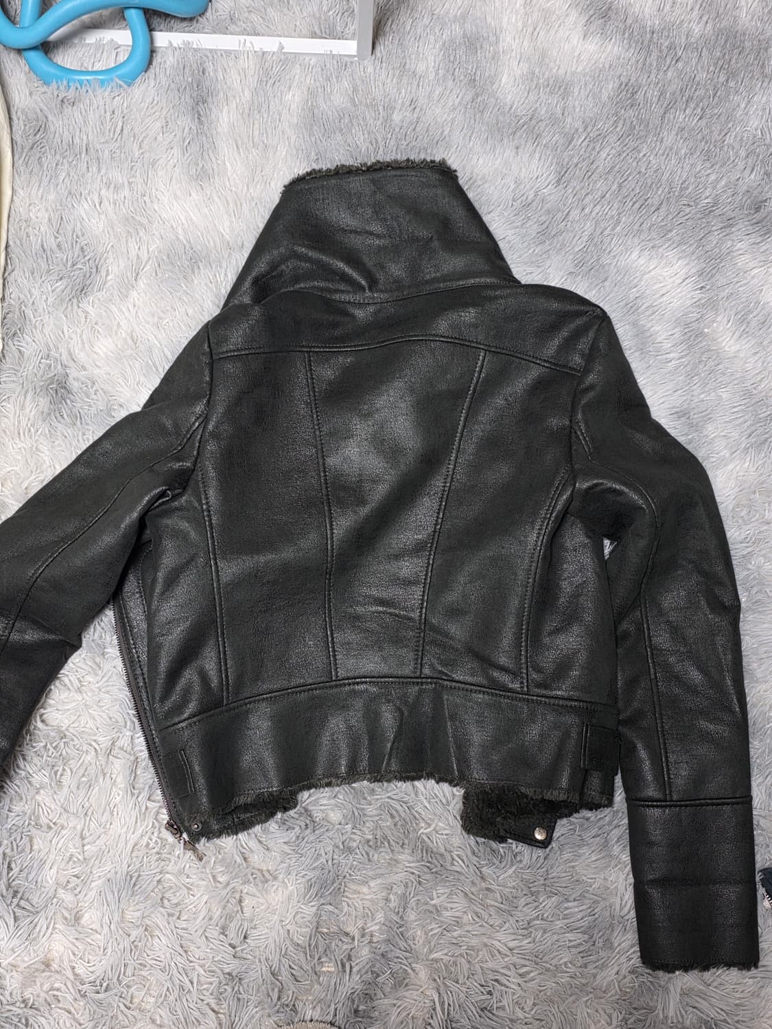 시티지 citygee 하이넥 퍼 무스탕 레더자켓 카키 상품이미지2