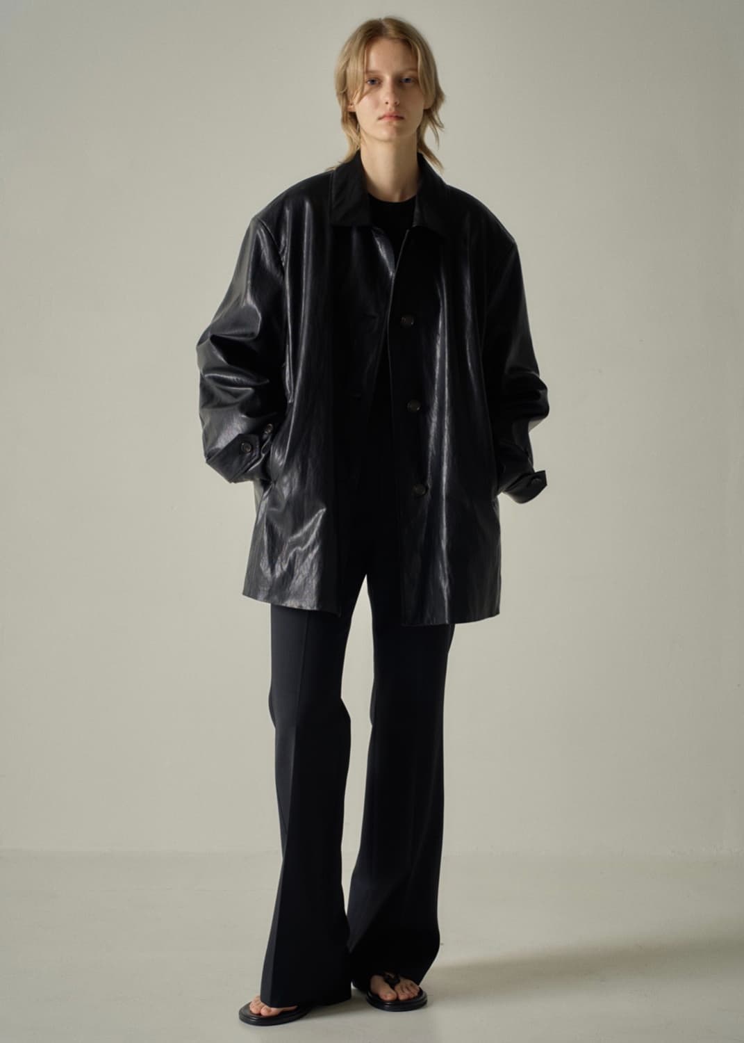 파사드패턴 레더 하프코트 상품이미지2