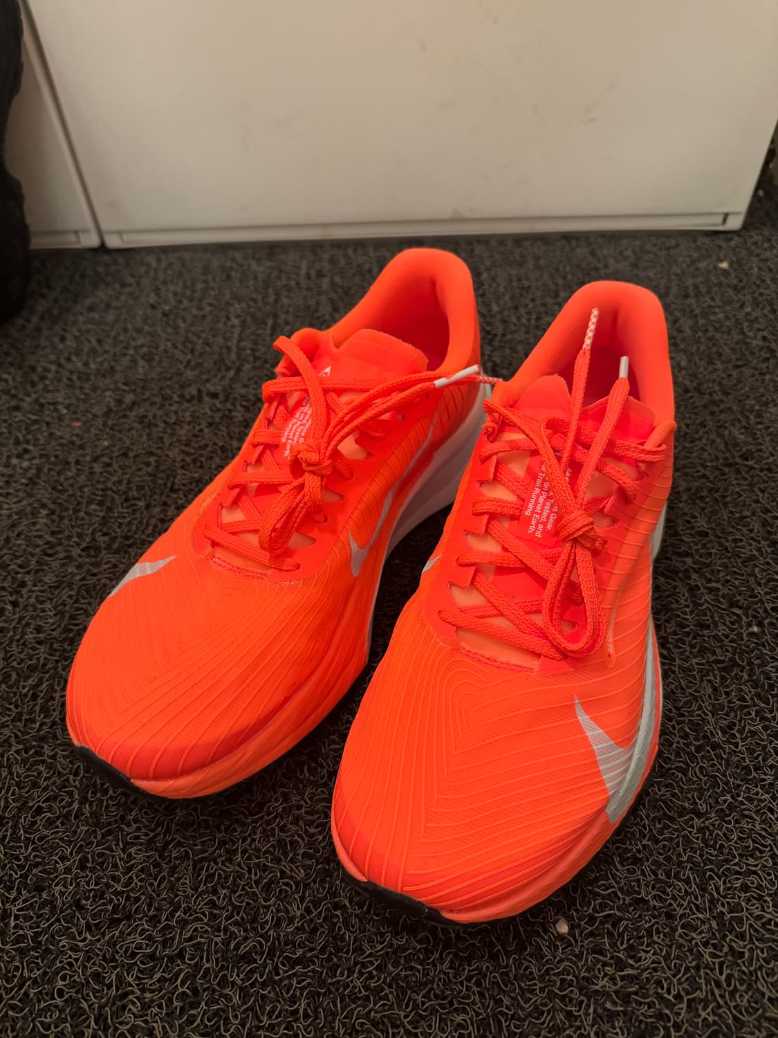 나이키 ACG 울트라플라이 트레일 하이퍼 크림슨 토탈 오렌지 상품이미지2