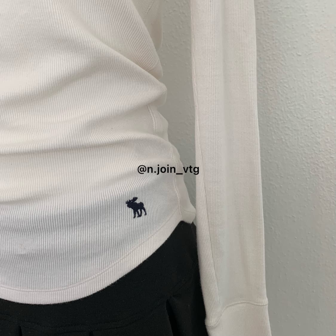 아베크롬비 헨리넥 크림 아이보리 롱슬리브 상품이미지2