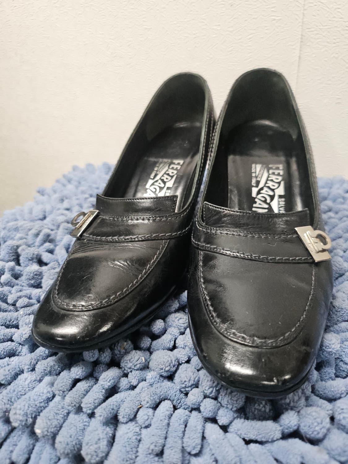 페라가모 블랙 로퍼 펌프스  5  굽7 상품이미지1