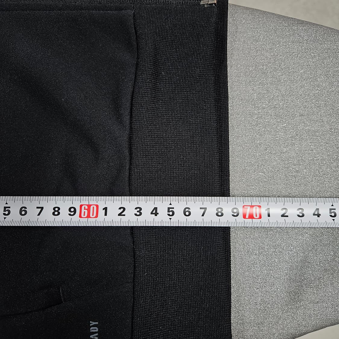 L 100 아디다스 검흰 져지 트랙탑 상품이미지7