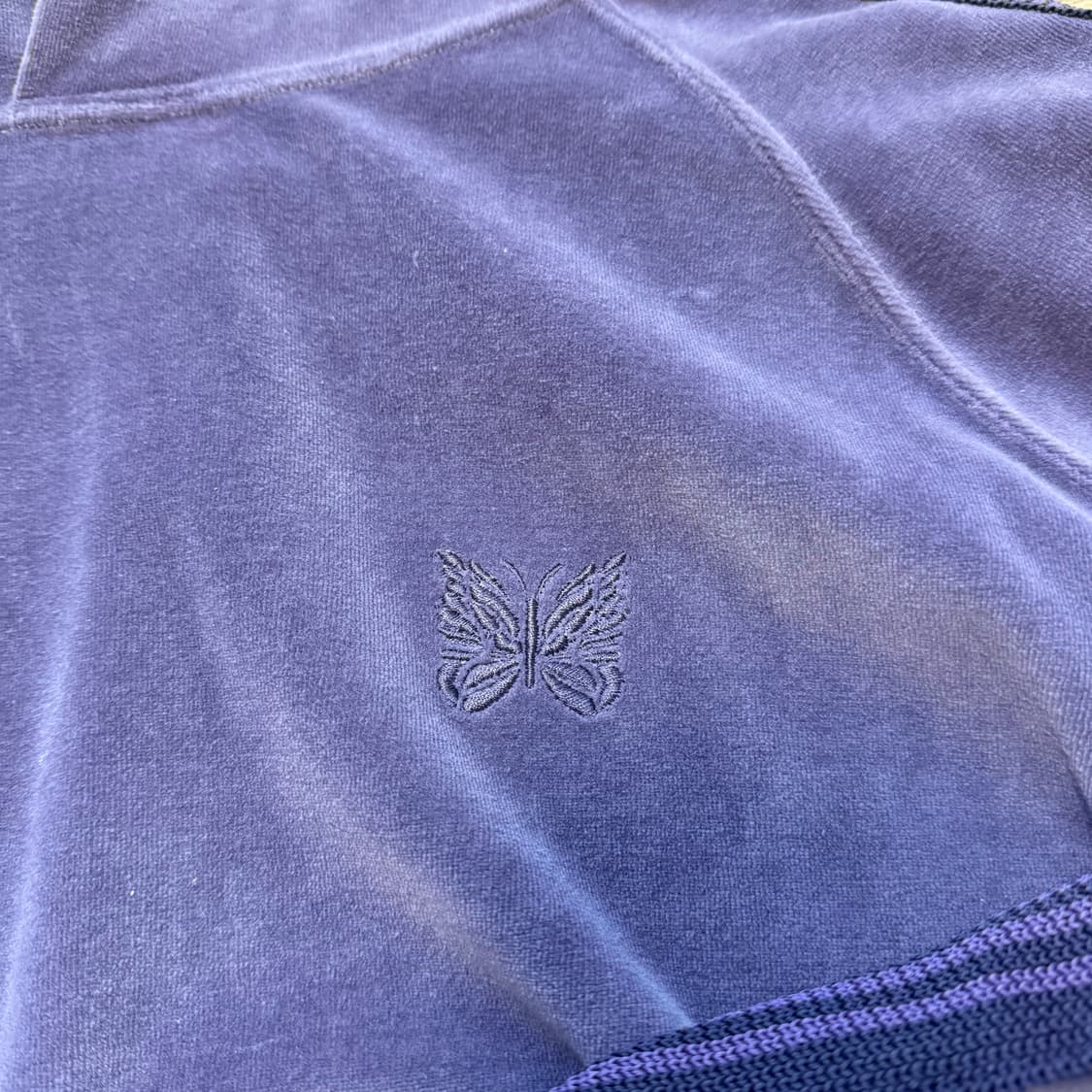 니들스 벨루어 후드티 퍼플 상품이미지4