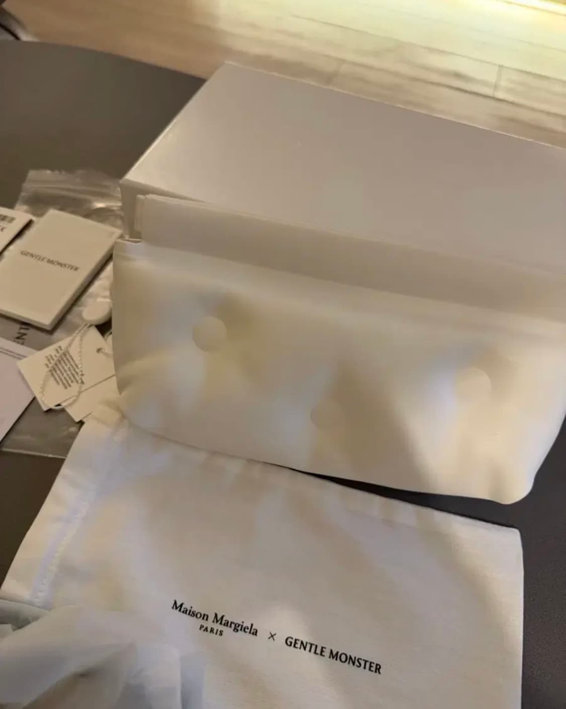 (새상품) 젠틀몬스터 X 마르지엘라 MM210 블랙 브라운 상품이미지7