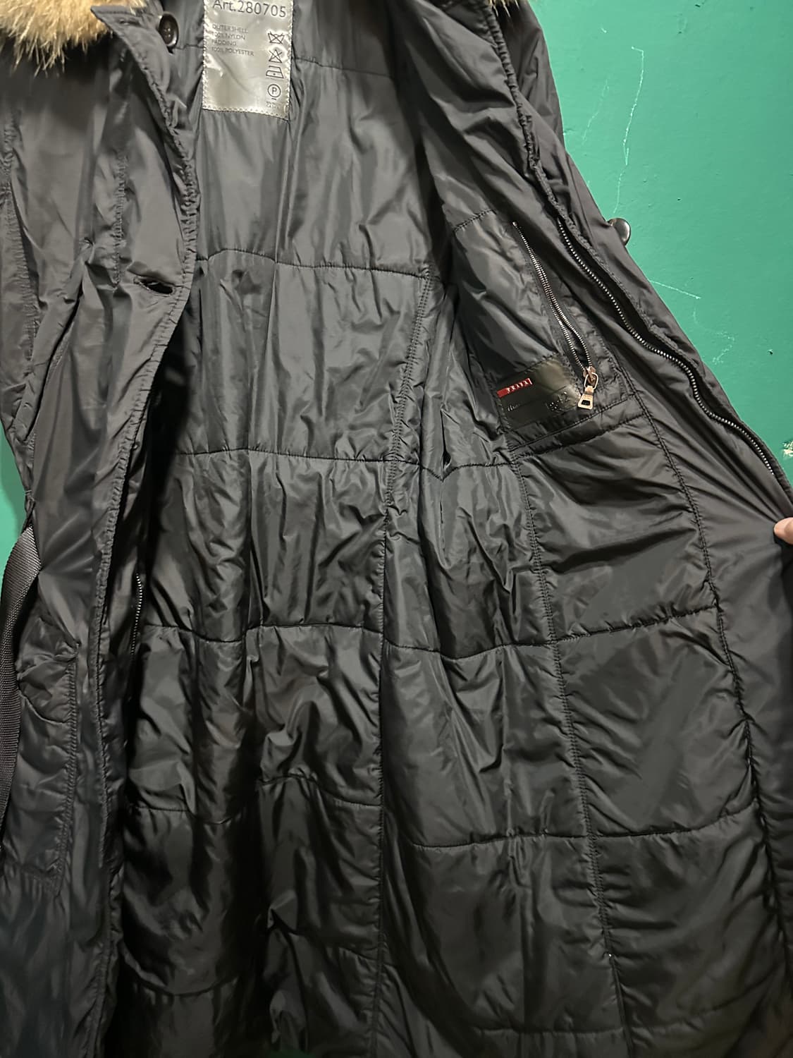 00s 프라다 고어텍스 아카이브 패딩 상품이미지4