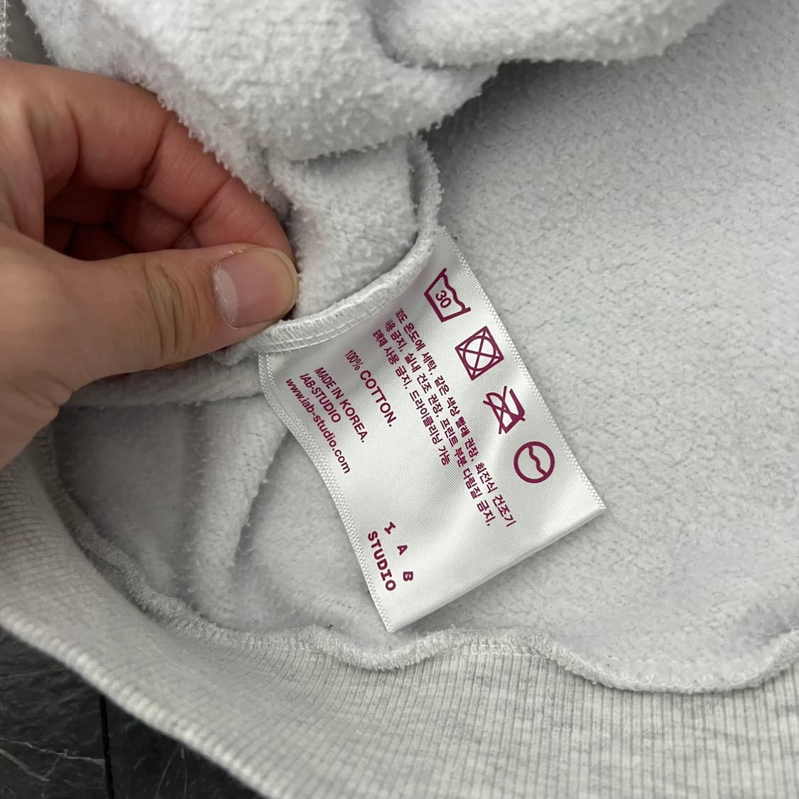 아이앱 스튜디오 하프 집업 라이트 그레이 상품이미지6