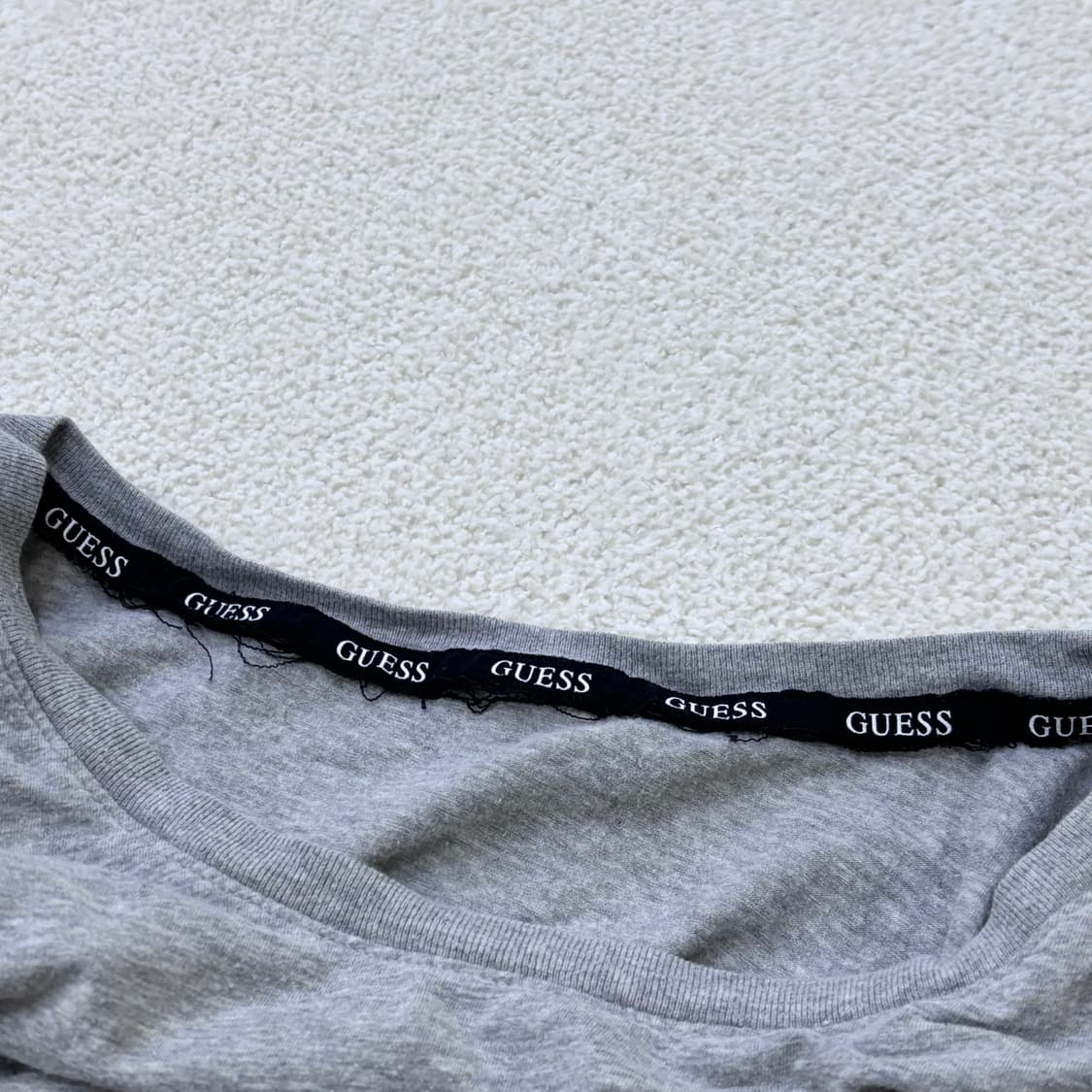 XL 게스 스몰로고 반팔 티셔츠 0305E 상품이미지3