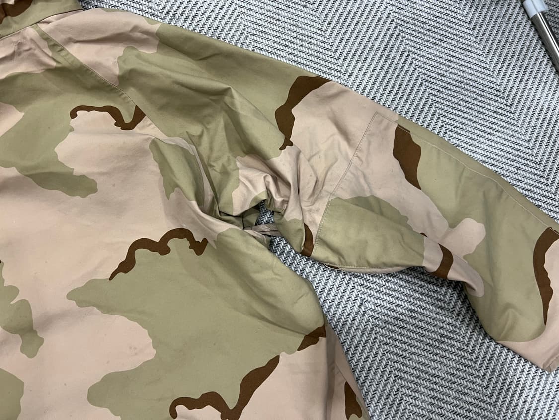 귀한 사막 고어텍스 바람막이 L-S 상품이미지9