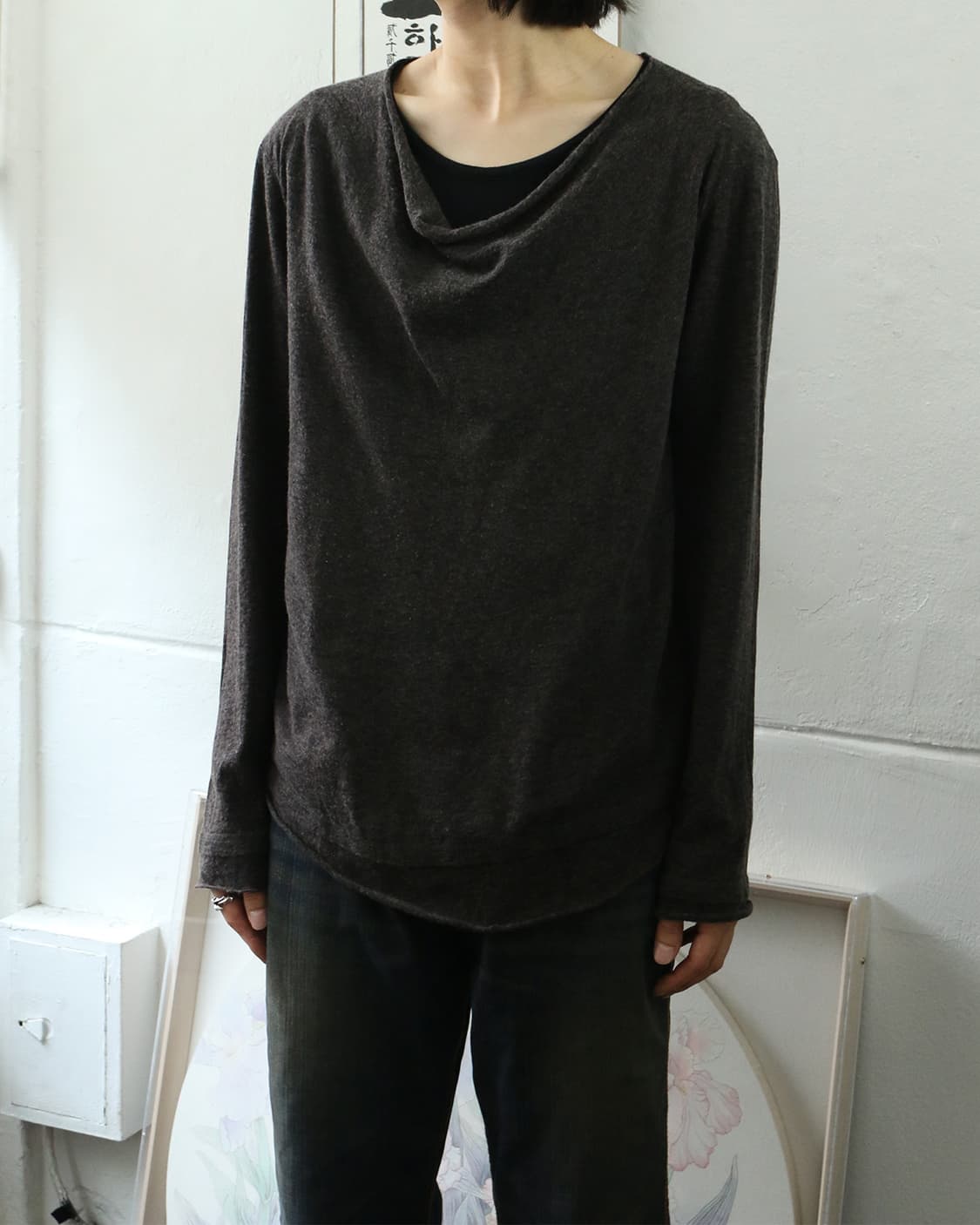 캐서린 햄넷 드레이프 니트 탑  상품이미지2