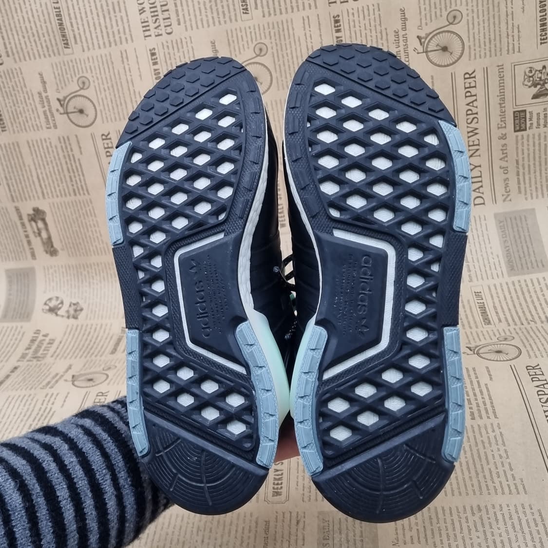 아디다스 NMD V3 운동화 230 상품이미지3