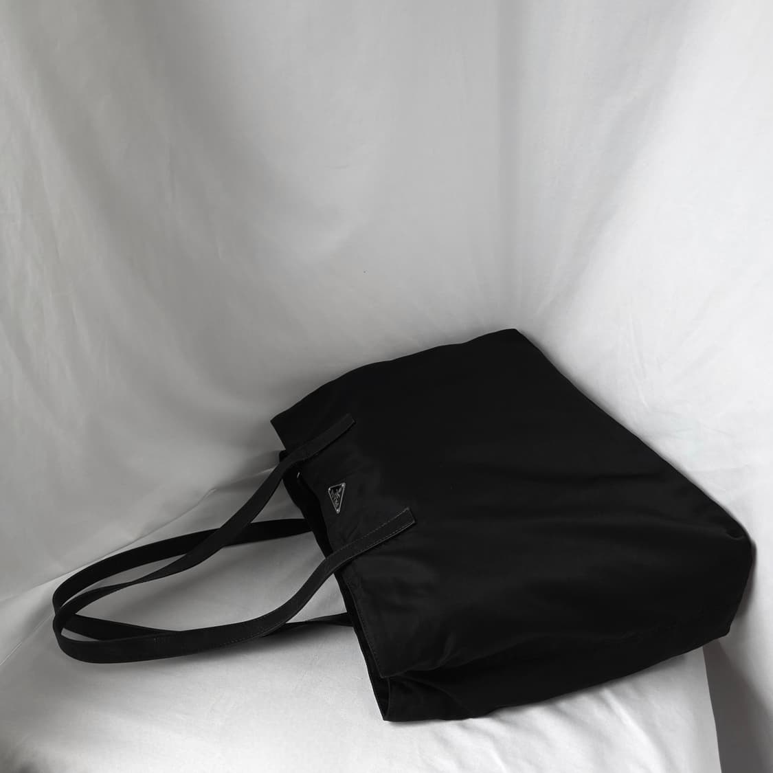 [정품 PRADA] 프라다 포코노 나일론 쇼퍼백 숄더백 라지 상품이미지2